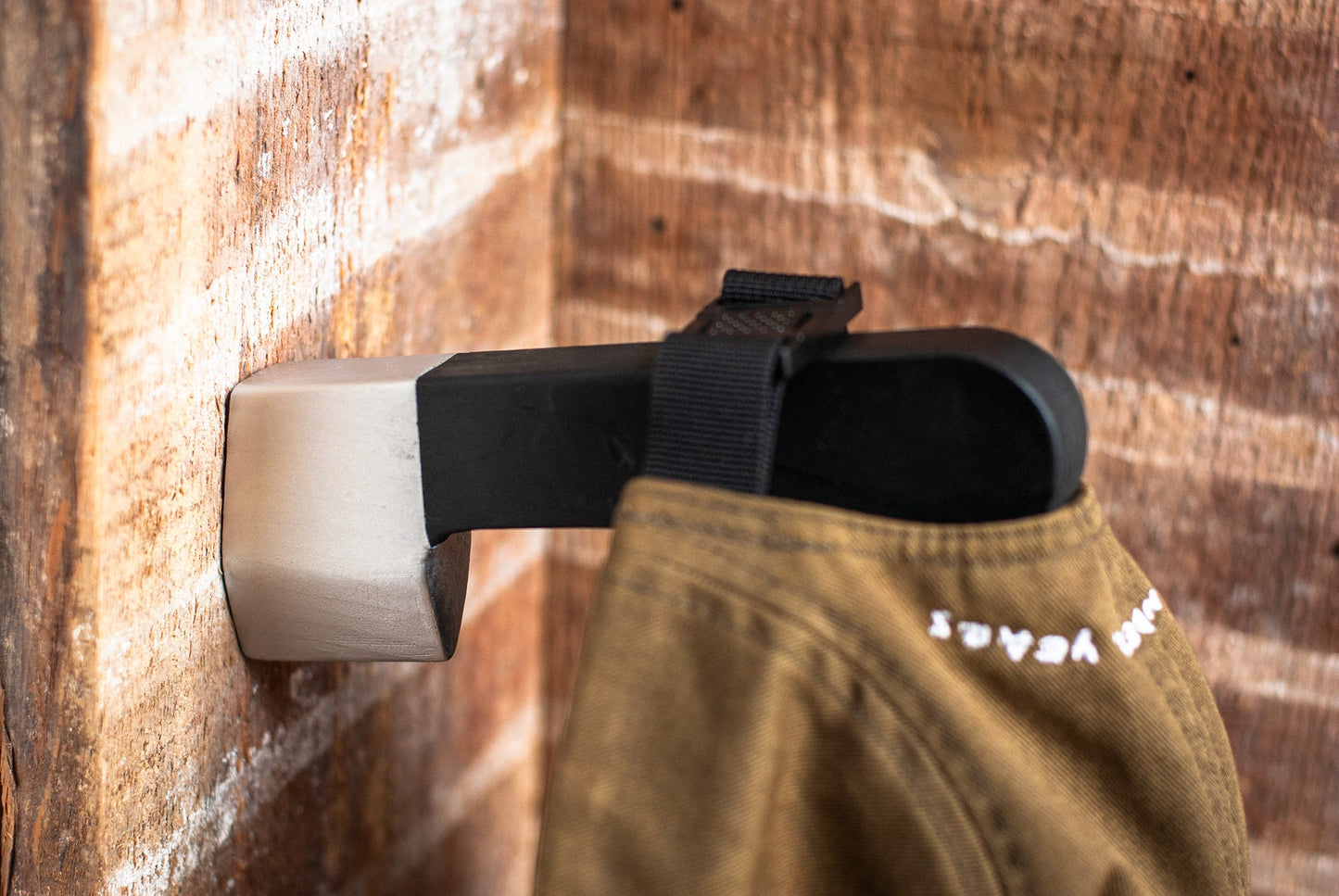 wooden wall-mounted knife hooks for hat - horror-themed wall hooks - horror decor - gifts for him
