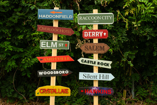 Customizable Horror Decor Directional Signs with Posts - Indoor & Outdoor Halloween Decoration - Spooky Porch Sign - Horror Movie Fan Gift - Movie Room Decor