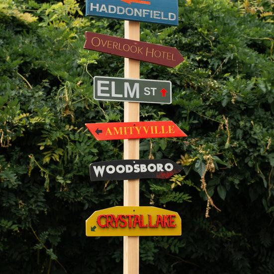 Halloween Directional Sign Post Outdoor Horror Decor for outside porch and yard