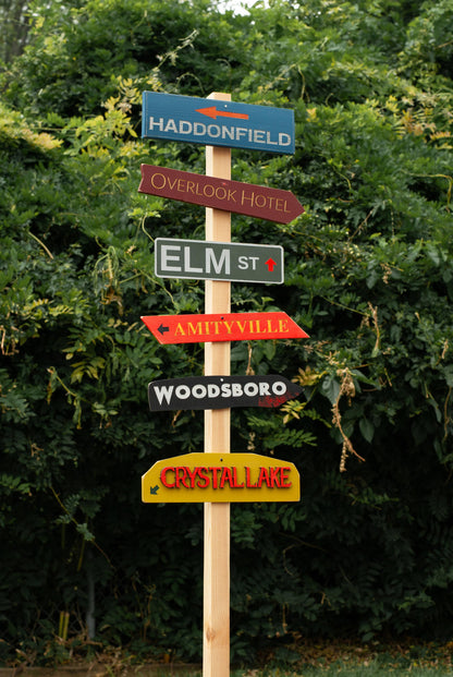 Halloween Directional Sign Post Outdoor Horror Decor for outside porch and yard